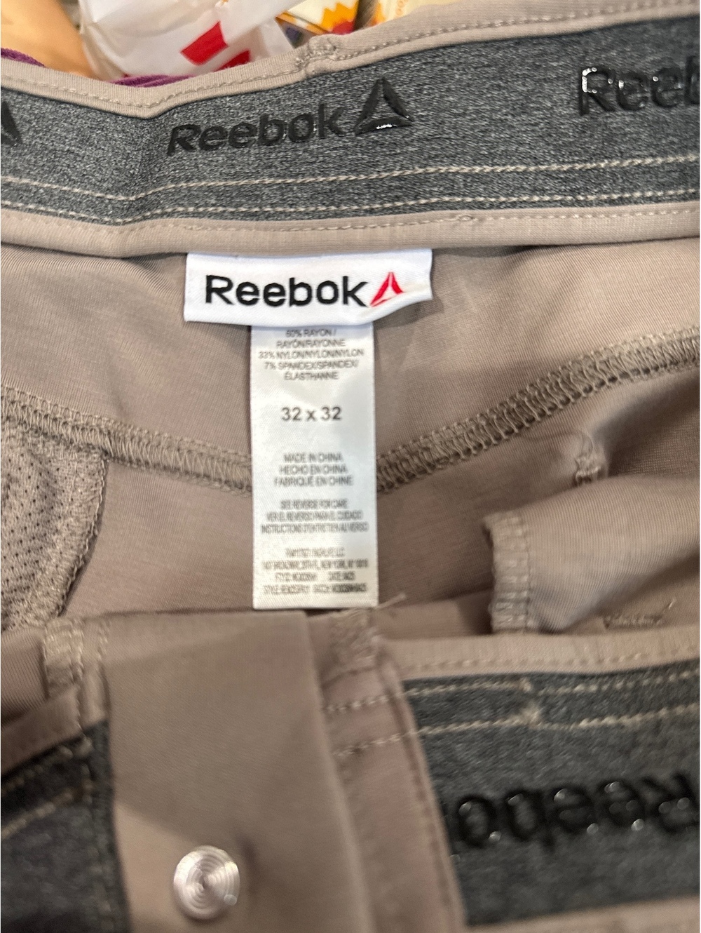 Reebok Men's 32x32 Khaki Moisture Management Work Pants with Zip Pocket - Picture 4 of 5